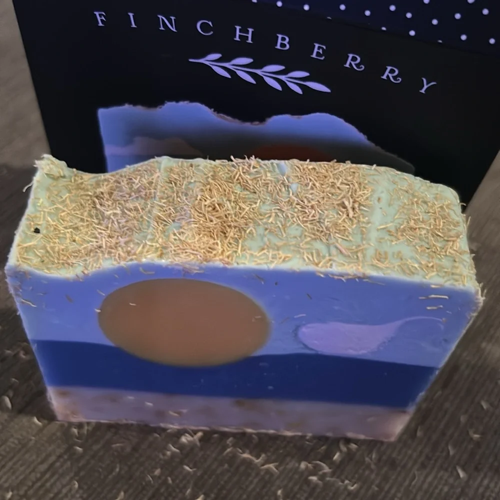 Finchberry Tropical Sunshine Lime & Jasmine Soap Bar  4.5oz